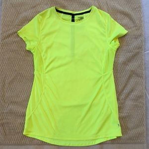 Danskin Now Semi-fitted DriMore Bight Green Runners cap sleeved top